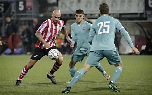 并且在关键 并且在关键